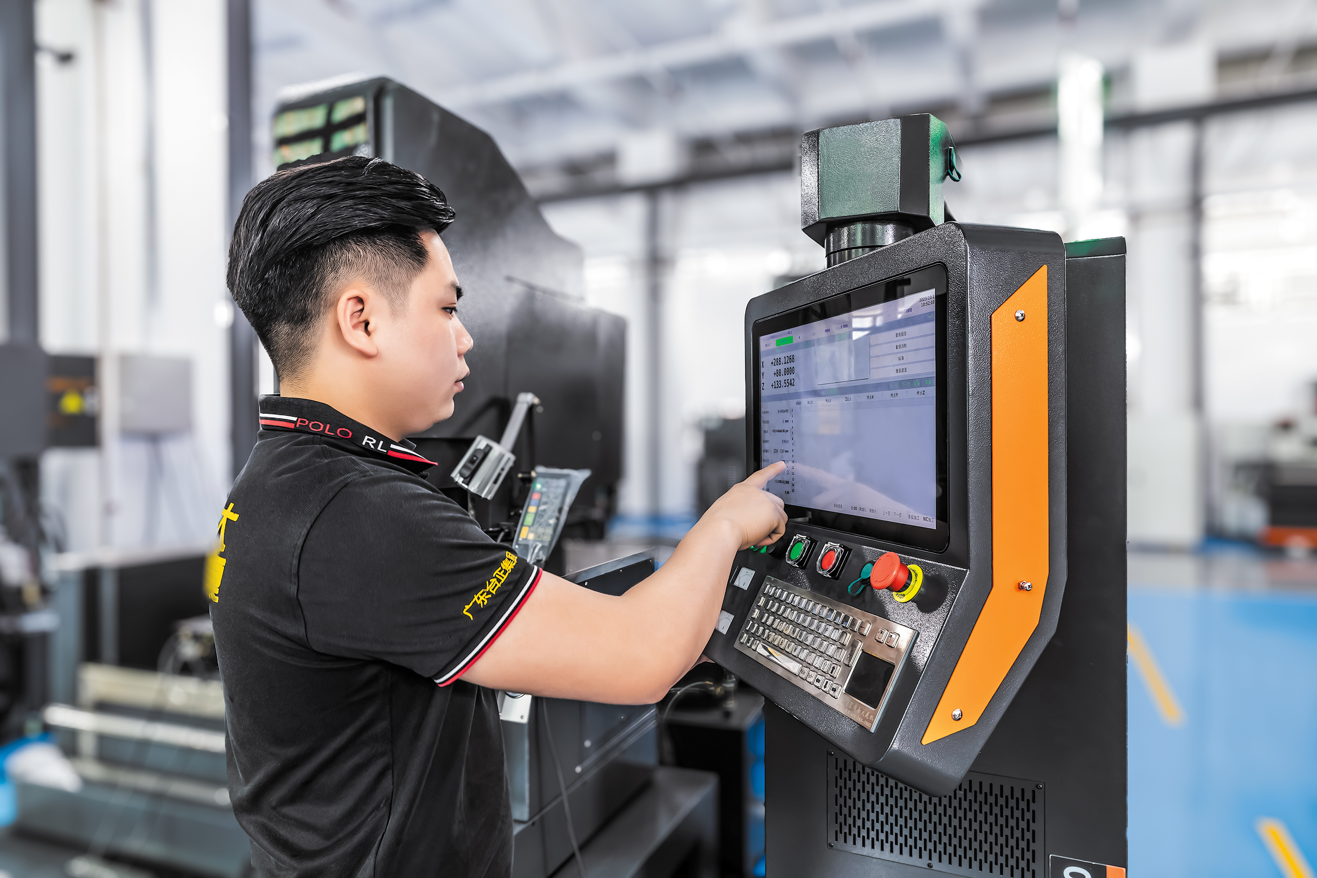 告別繁瑣調試！專業模具加工，今一火花機只需3步設置